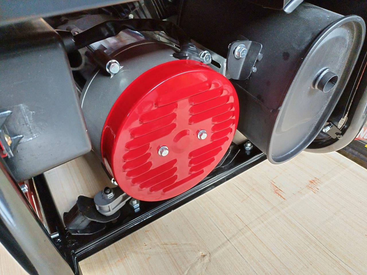 **Generador de Corriente Silencioso Profesional 8,5 kW con Inverter y Arranque Eléctrico** - Imagen 8